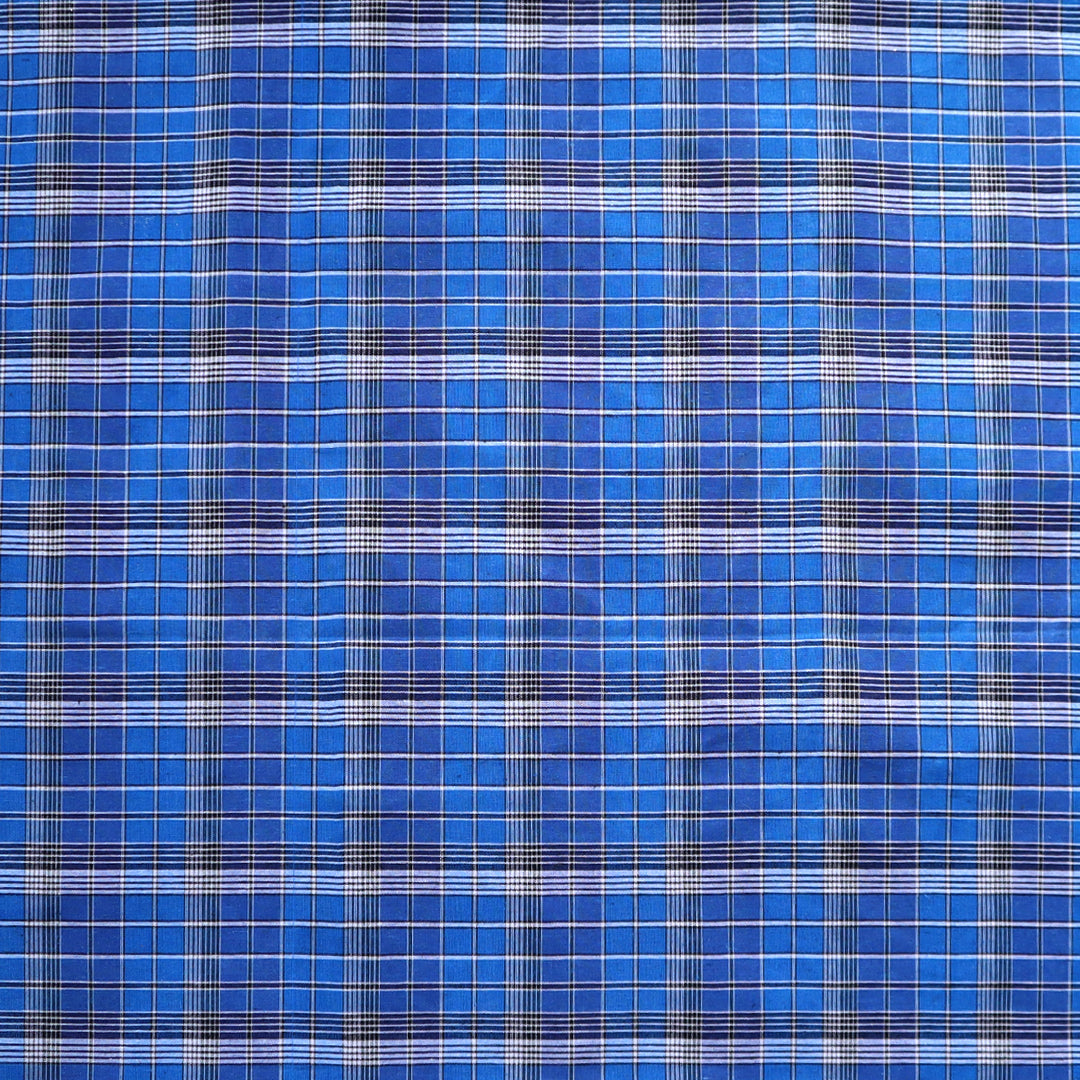 Small blue white-lined Lungi