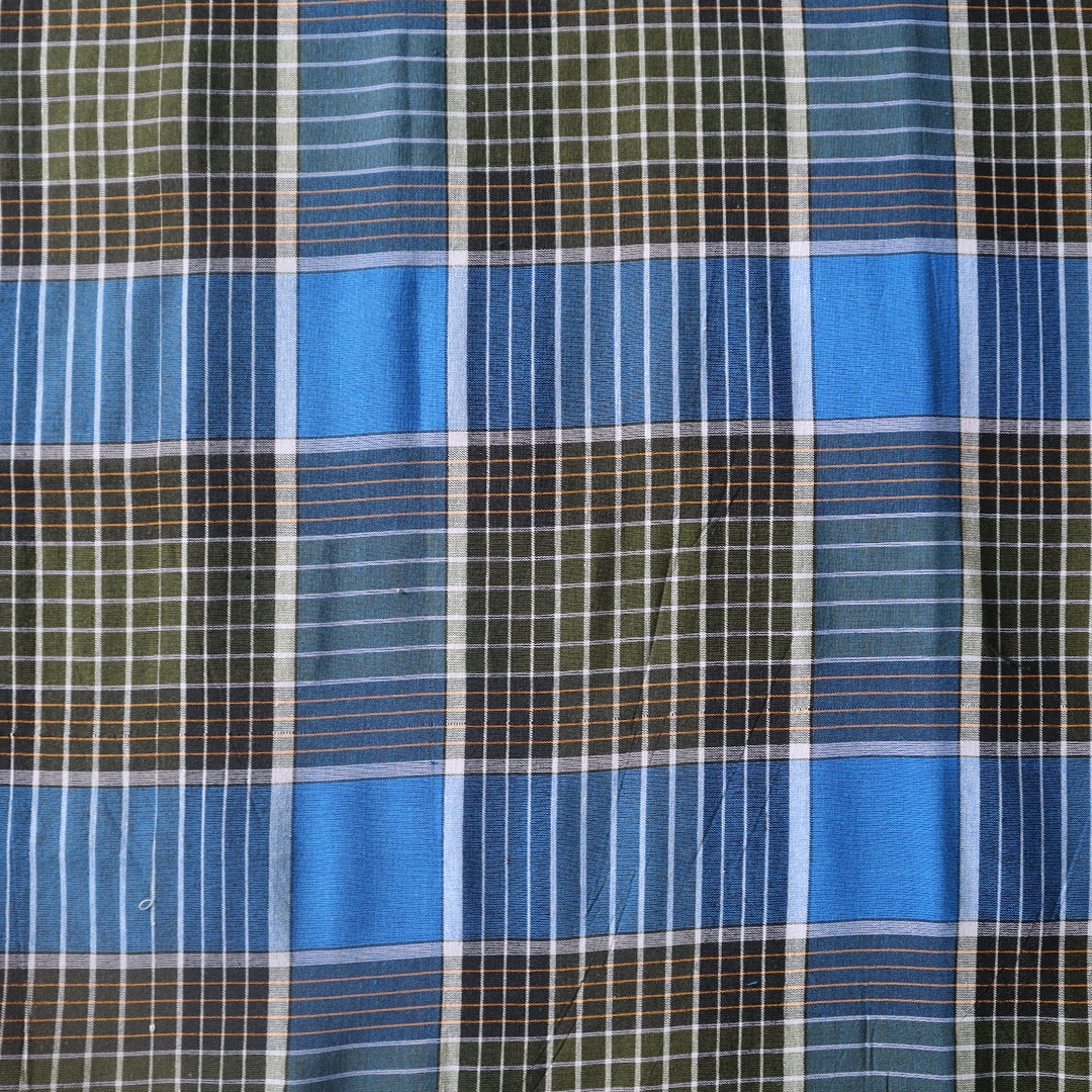 Big checkered blue and white lined lungi